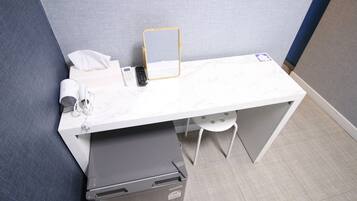 Basic Single Room | Free WiFi, bed sheets