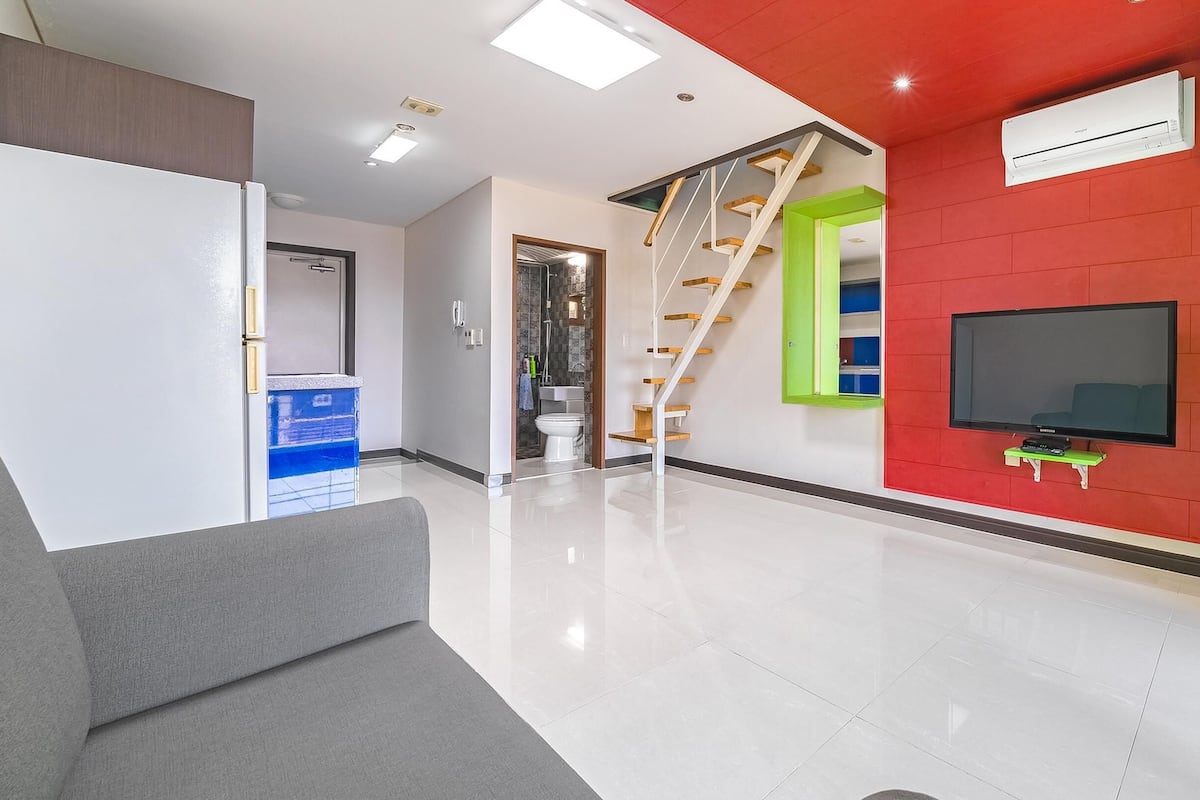 Basic Room, 1 Bedroom (Room 505) | 1 bedroom, free WiFi