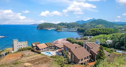 Geojedo Pilos Ocean View Pension