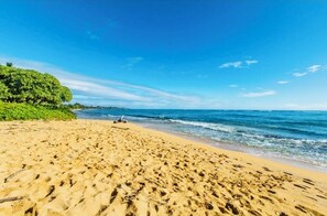 Am Strand, Liegestühle, Strandtücher