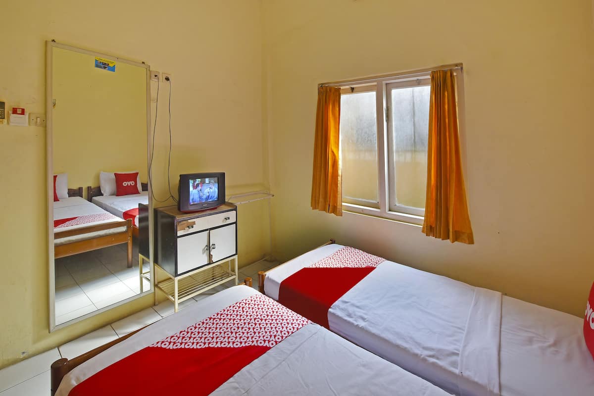 Habitación estándar con 2 camas individuales | Wifi gratis y ropa de cama