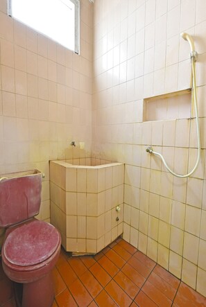 淋浴设施、肥皂