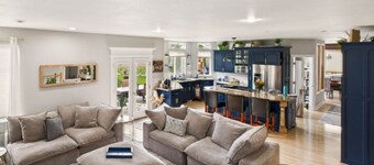 Country Estate Sleeps up to 25