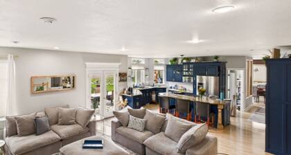 Country Estate Sleeps up to 25