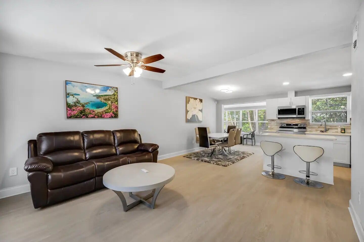 New! Sun-Soaked Clearwater Oasis