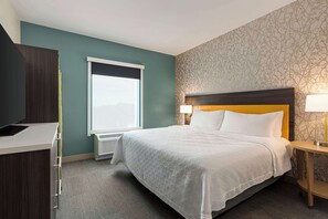 Premium bedding, pillowtop beds, desk, laptop workspace - Home2 Suites BY Hilton Dalton (Dalton)