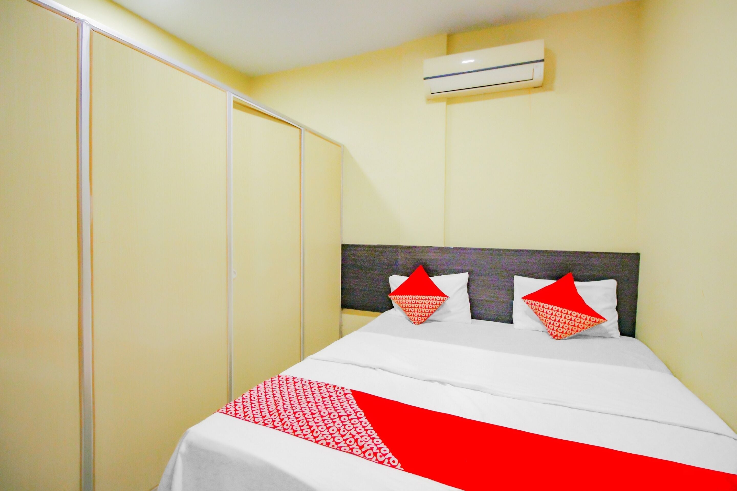 deluxe double room | soundproofing, free wifi, bed sheets