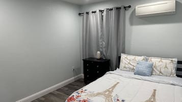 1 habitación, escritorio, wifi gratis y ropa de cama