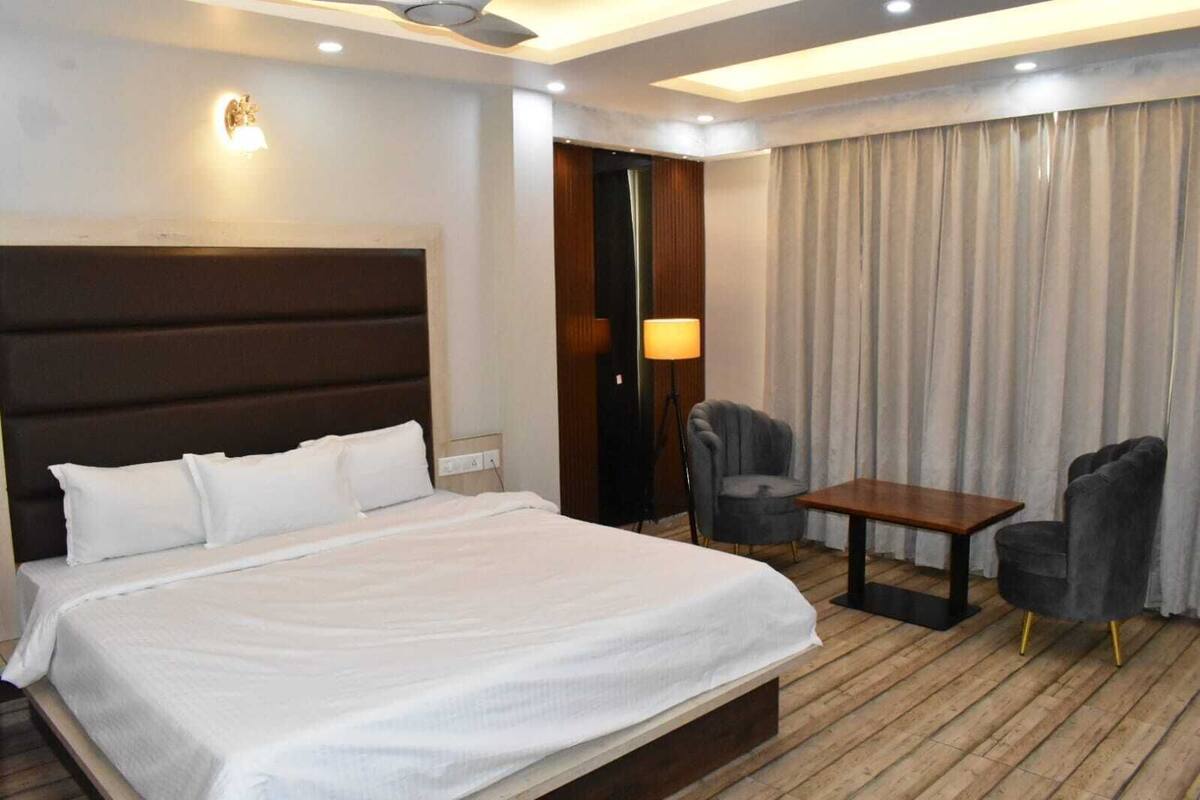 Colchones Select Comfort, muebles diferentes y cortinas blackout