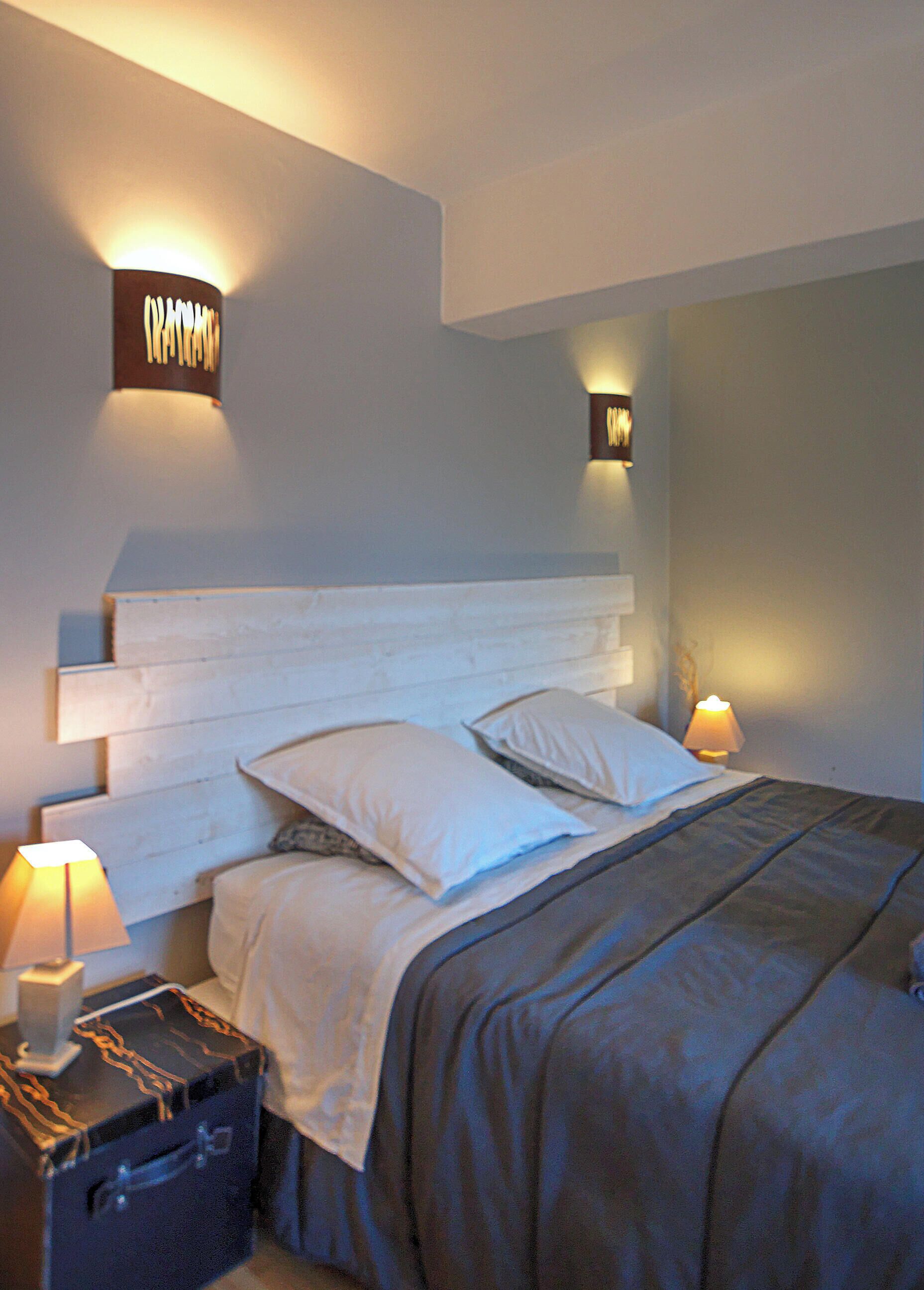 4 slaapkamers, een strijkplank/strijkijzer, gratis wifi, beddengoed