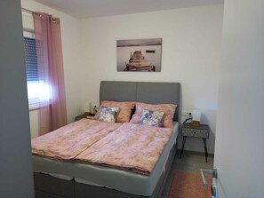 2 Schlafzimmer, kostenloses WLAN, Bettwäsche