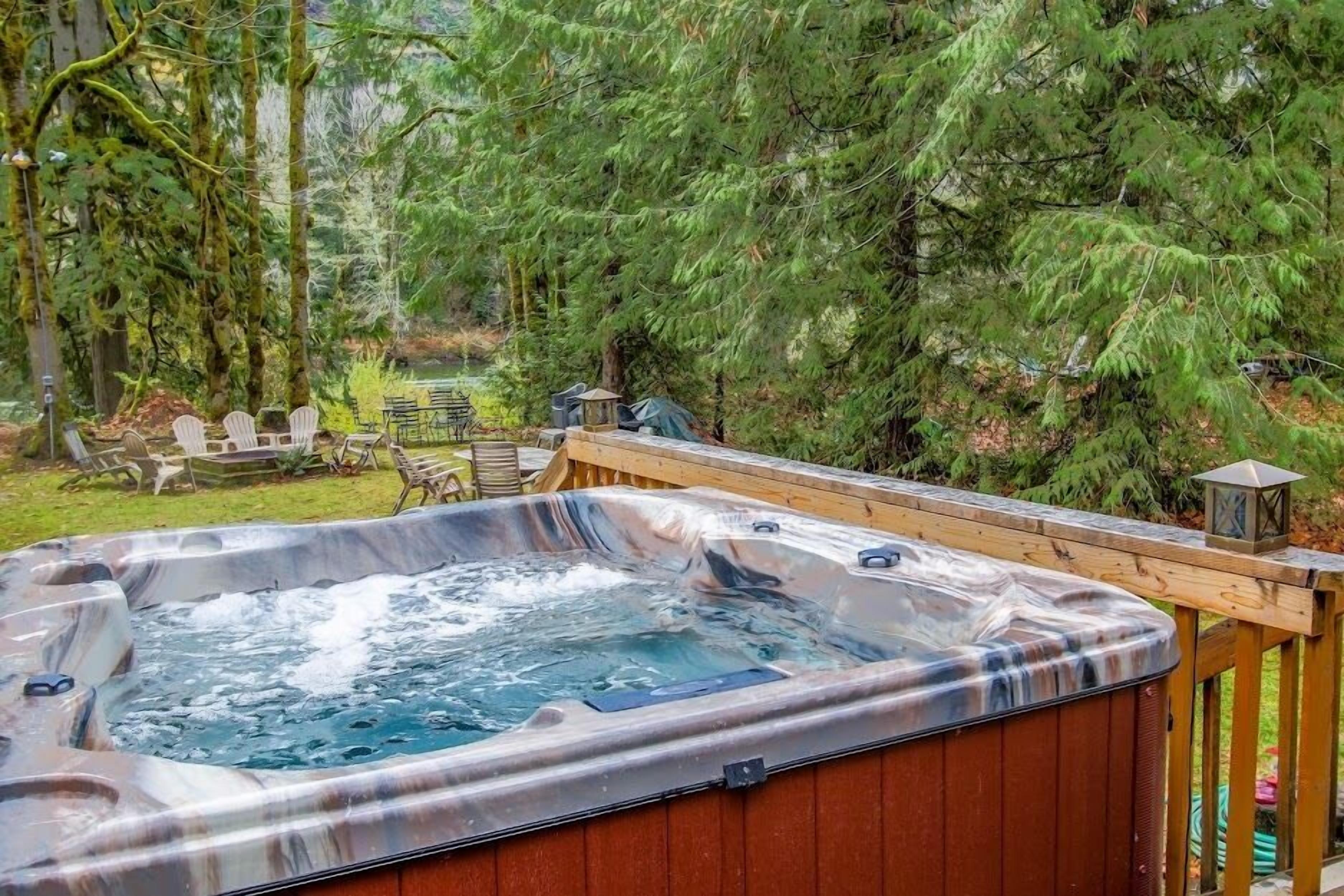 Owl Be Back 2.0 private riverfront getaway