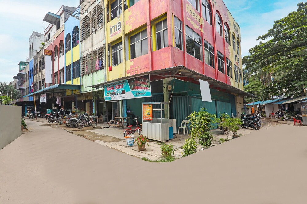 SPOT ON 91732 Rani Homestay Syariah
