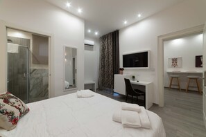 4 bedrooms, WiFi, bed sheets
