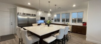 Charming Sequoia Vista - Beautiful brand new house  , just  25 min to Sequoia NP