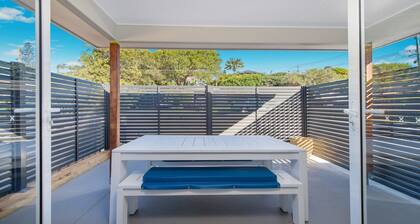 52A Chalmers Street Flynns Beach