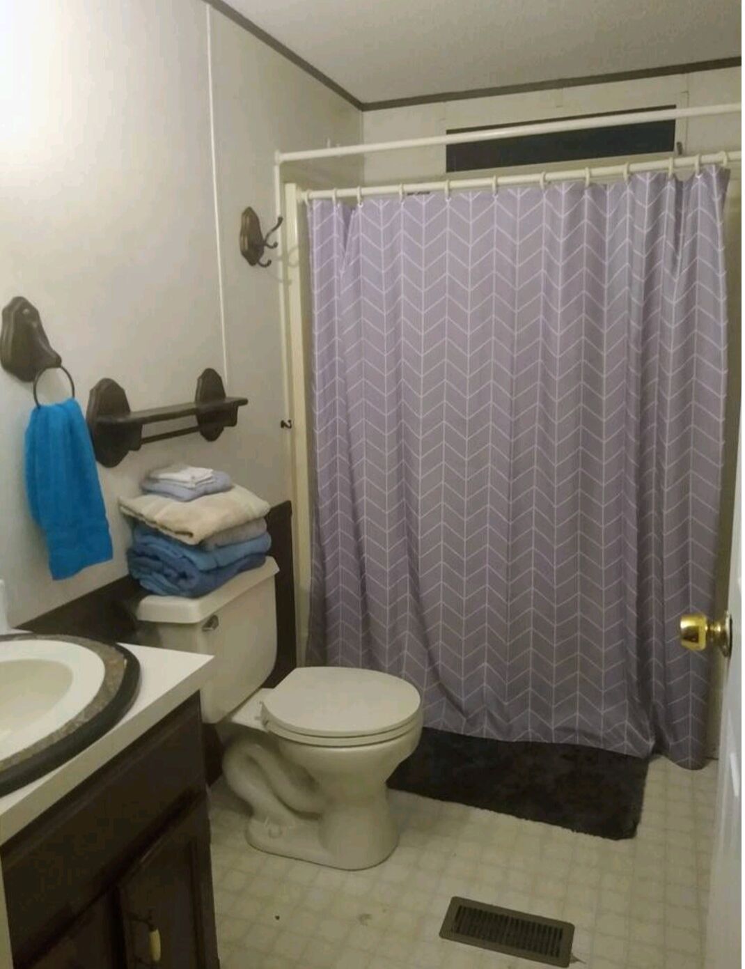 Beachy Farmhouse Cottage