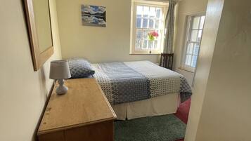 2 chambres, fer et planche Ă repasser, lit parapluie, Wi-Fi