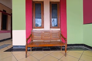 Lobby - SPOT ON 91783 Urban Syariah ResidenceNearGOR Pandawa Lima (Bandung)