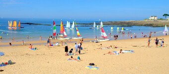 Grand Appartement REZ DE Jardin, 100m Dela Plage