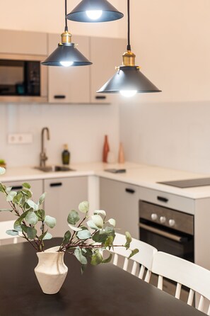 Luxury Double Room | Private kitchen | Full-size fridge, microwave, oven, dishwasher