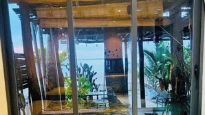 Superior Quadruple Room | Desk, blackout drapes, WiFi (free), bed sheets - SOHO HOMESTAY PHU QUOC (Phu Quoc)