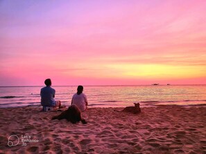 On the beach, white sand, beach bar - SOHO HOMESTAY PHU QUOC (Phu Quoc)