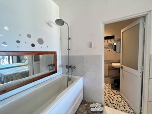 Chambre Quadruple Supérieure | Salle de bain