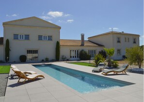 Piscine extérieure, piscine chauffée