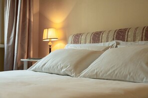 1 Schlafzimmer, BĂŒgeleisen/BĂŒgelbrett, Reisekinderbett, kostenloses WLAN