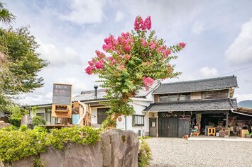 Image of Old private house with pickup Old private house / Ebino Miyazaki