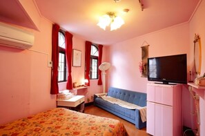 1 Schlafzimmer, Schreibtisch, Bügeleisen/Bügelbrett, kostenloses WLAN