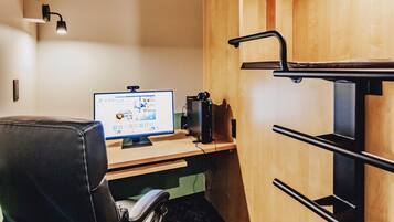 Desk, laptop workspace, iron/ironing board, free WiFi