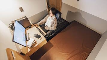 Desk, laptop workspace, iron/ironing board, free WiFi