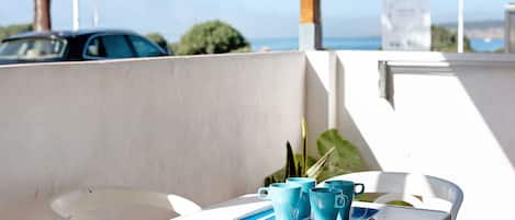 屋外ダイニングエリア