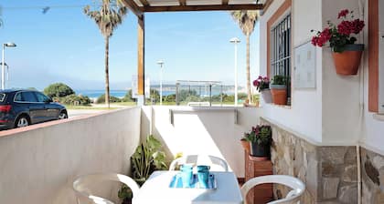 Ferienhaus "Vistas al Mar Bolonia" mit Terrasse und WLAN