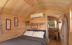 1 chambre, accès au Wi-Fi (inclus), literie fournie