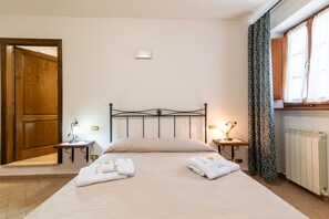 1 室のベッドルーム、アイロン / アイロン台、WiFi (無料)、ベッドシーツ