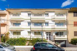 Exterior - Apartment 'Apartament Massanet 2a' with Balcony, Wi-Fi and Air Conditioning (Canyamel)