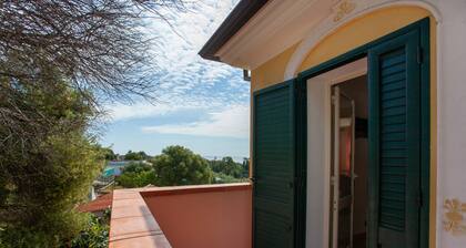 Apartment "Murice" with Sea View, Garden & Wi-Fi