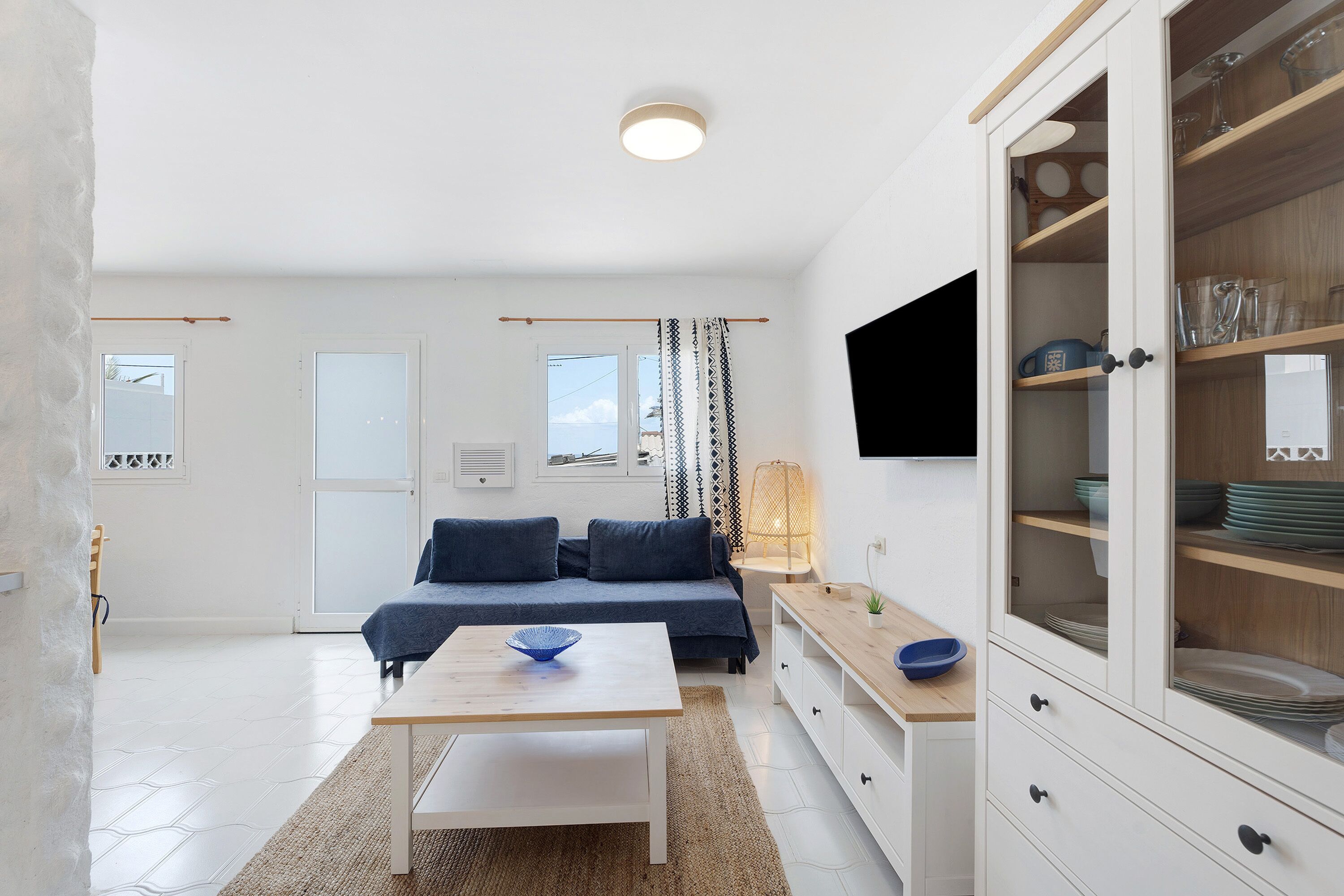 Vacation Home "Uwe" with Sea View, 2 Private Terraces & Wi-Fi