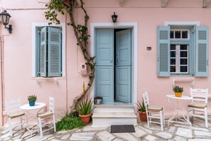 Exterior - Holiday Home 'Apano Vrysi Tinos 4' with Shared Terrace, Wi-Fi and Air Conditioning (Tinos)