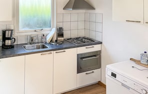 Refrigerador, microondas, parrilla de estufa y lavavajillas