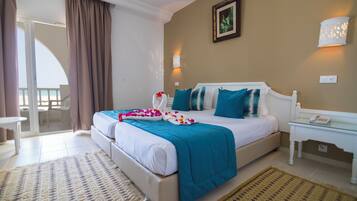 Coffres-forts dans les chambres, bureau, rideaux occultants