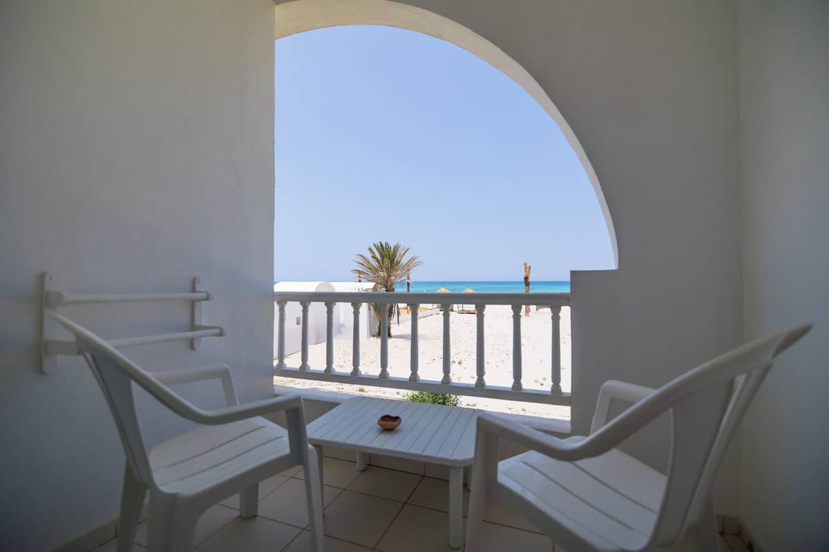 Beach/ocean view