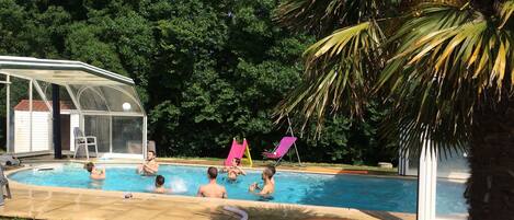 Piscina interna, piscina externa