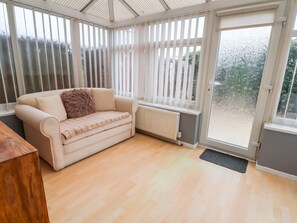 Interior - 17 Third Avenue (Prestatyn)