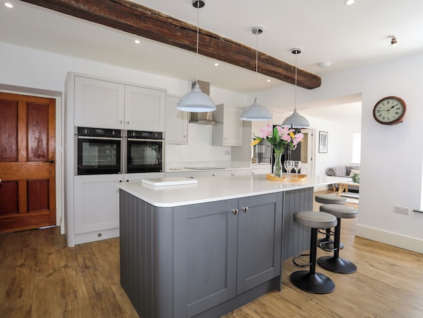 Cottage | Interior