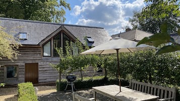 Cottage | Property grounds