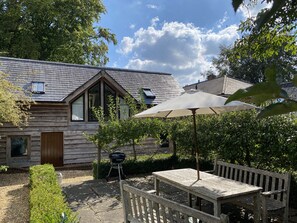 Cottage | Property grounds